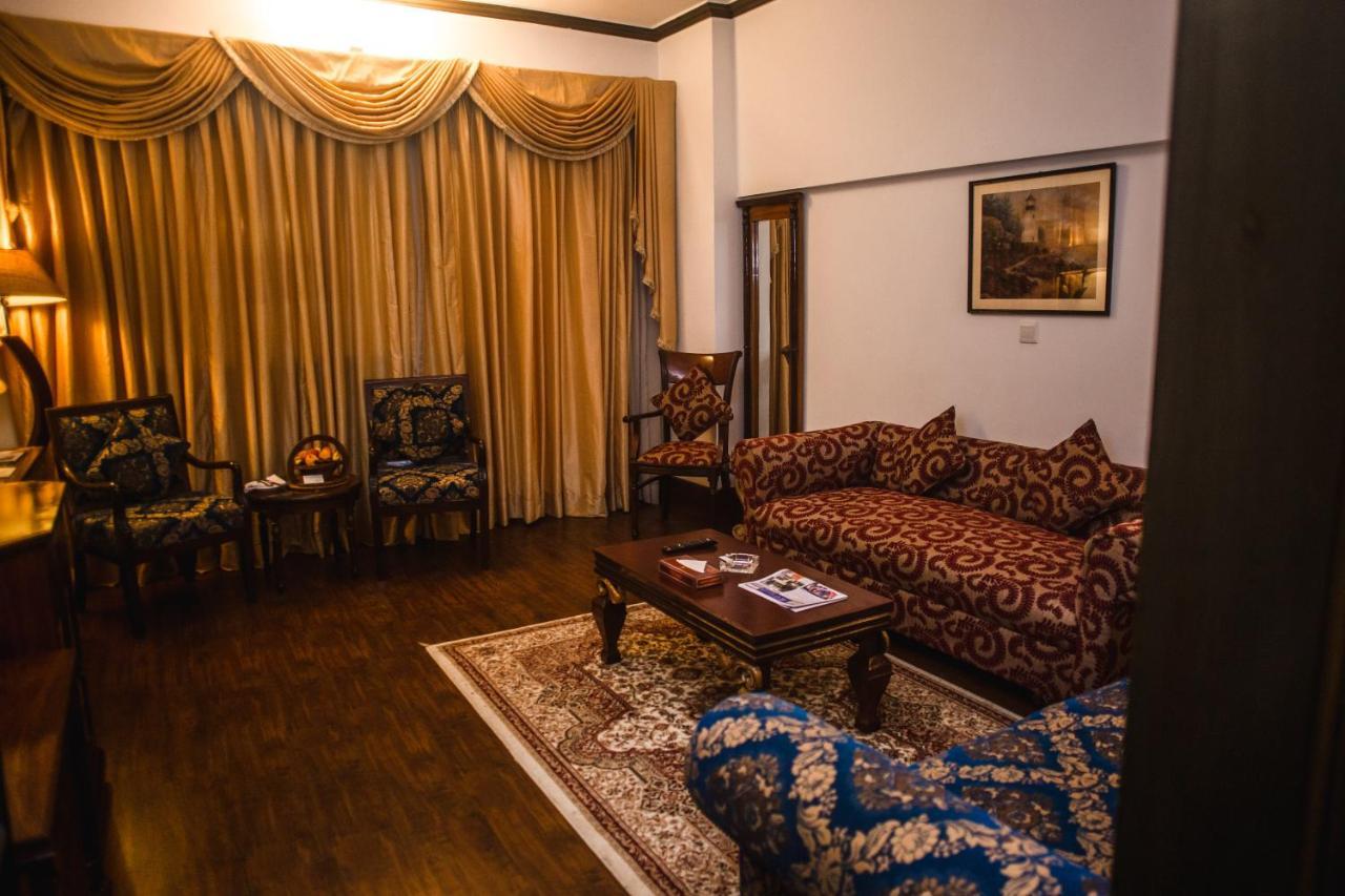 Hotel Mehran Karachi Exterior photo