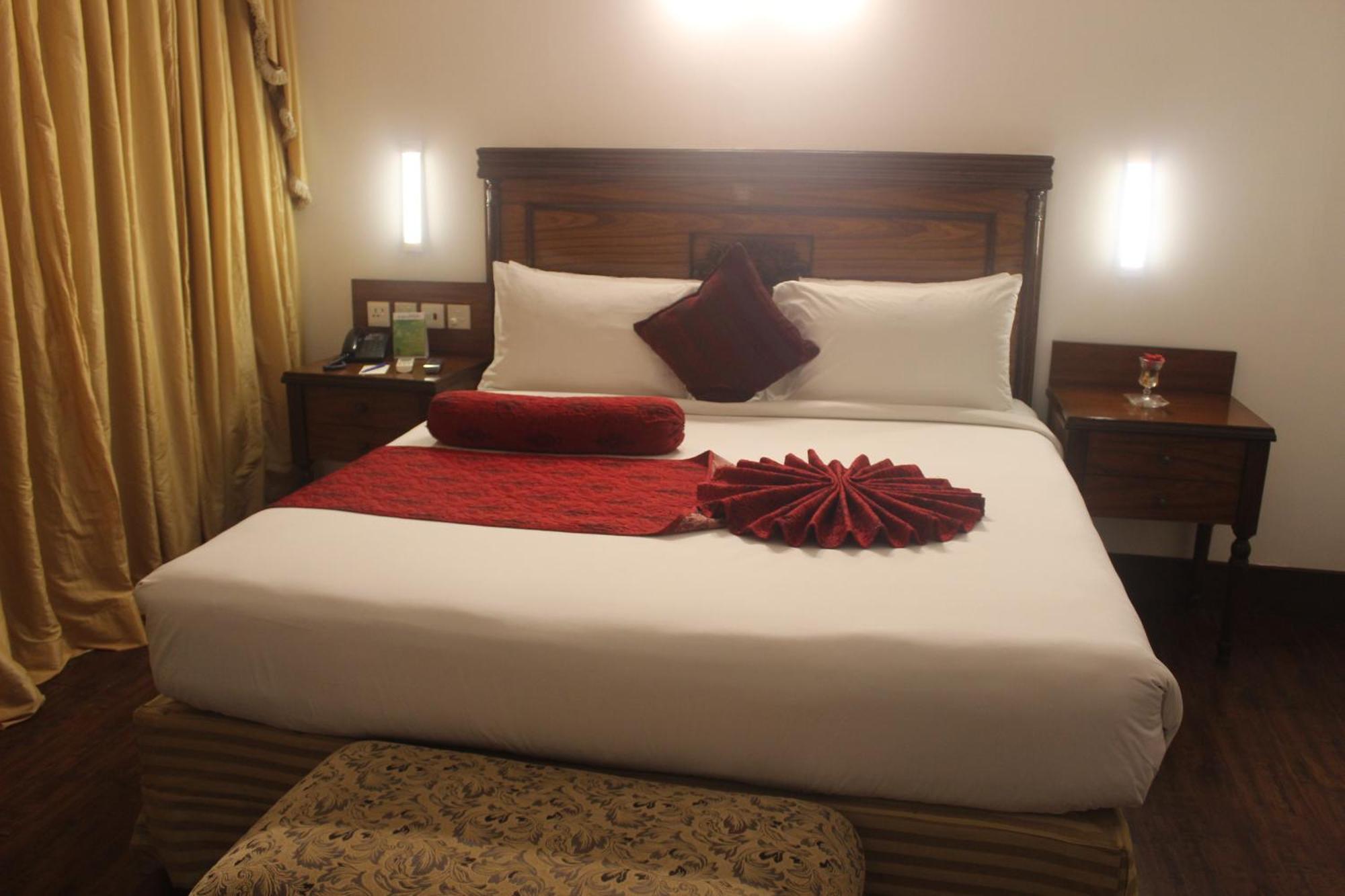 Hotel Mehran Karachi Exterior photo