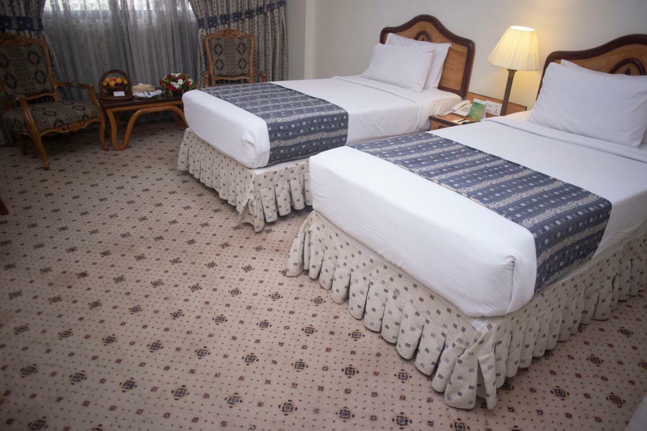Hotel Mehran Karachi Exterior photo